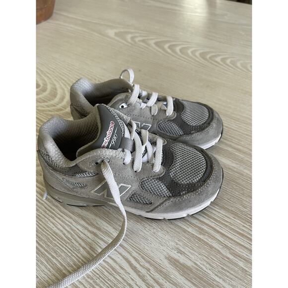 New Balance 990V3 Sneakers IC990GY3 Grey Size 10 Toddler Kids Shoes IC990GY3 - Picture 2 of 5